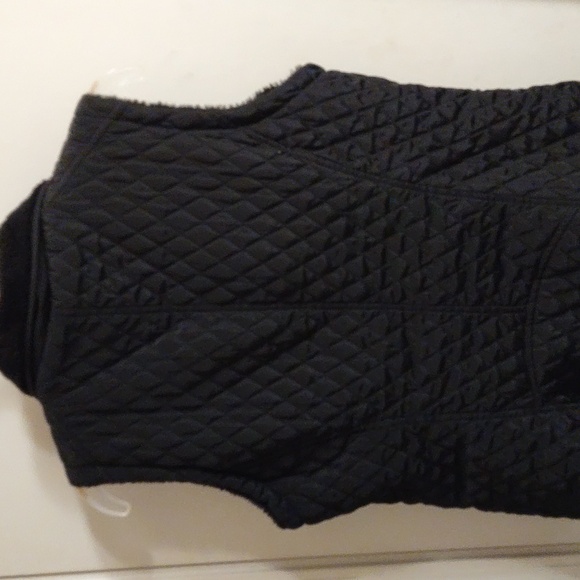 Vest - Picture 4 of 4